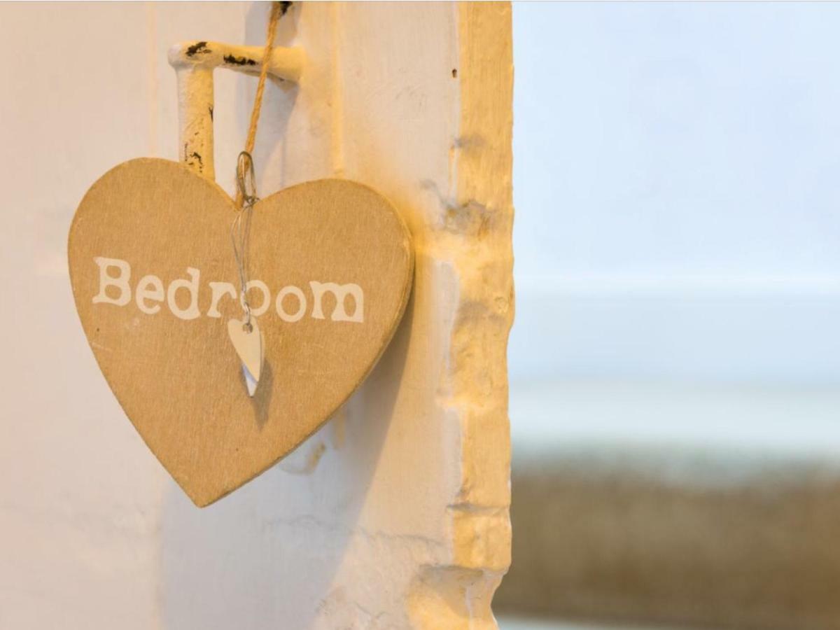 وايتهيفين The Old School And Betty'S B&B المظهر الخارجي الصورة